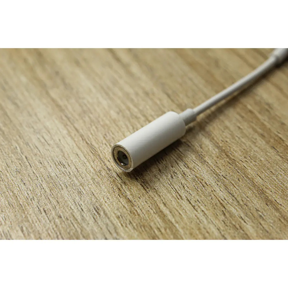 Cable Converter Bavin AUX-19 Jack 3.5mm to Lightning 