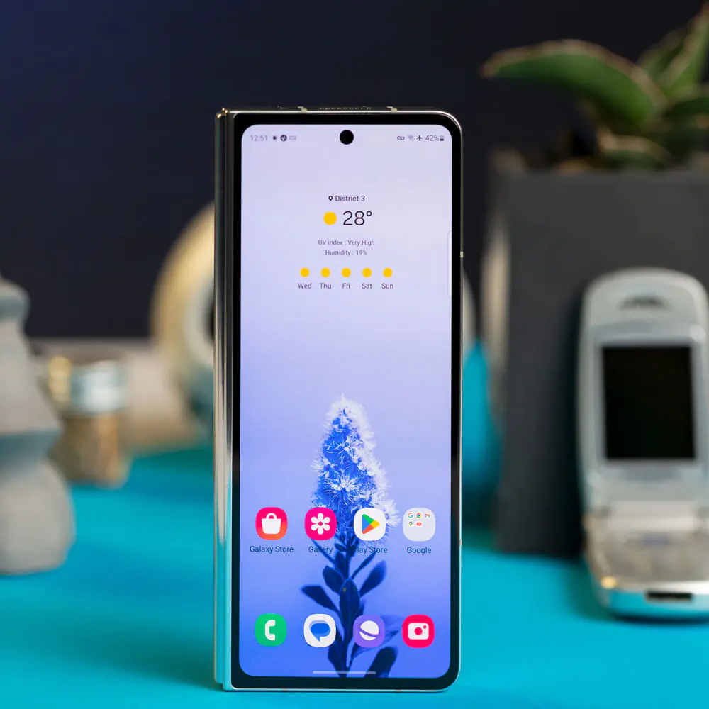 Samsung Galaxy Z Fold5 Dual SIM 256GB And 12GB RAM Mobile Phone