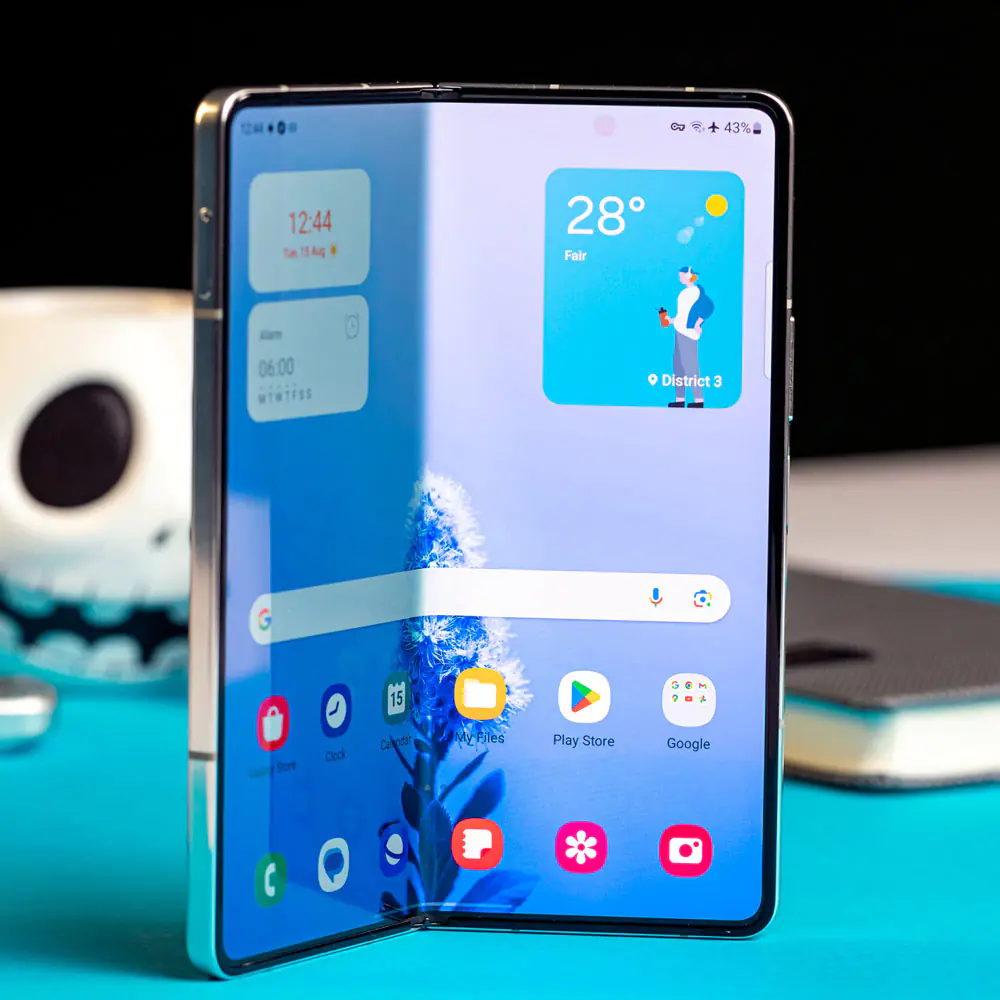 Samsung Galaxy Z Fold5 Dual SIM 256GB And 12GB RAM Mobile Phone