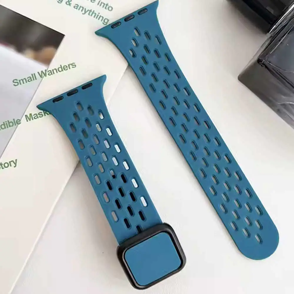 Breathable silicone strap with 20mm modern buckle