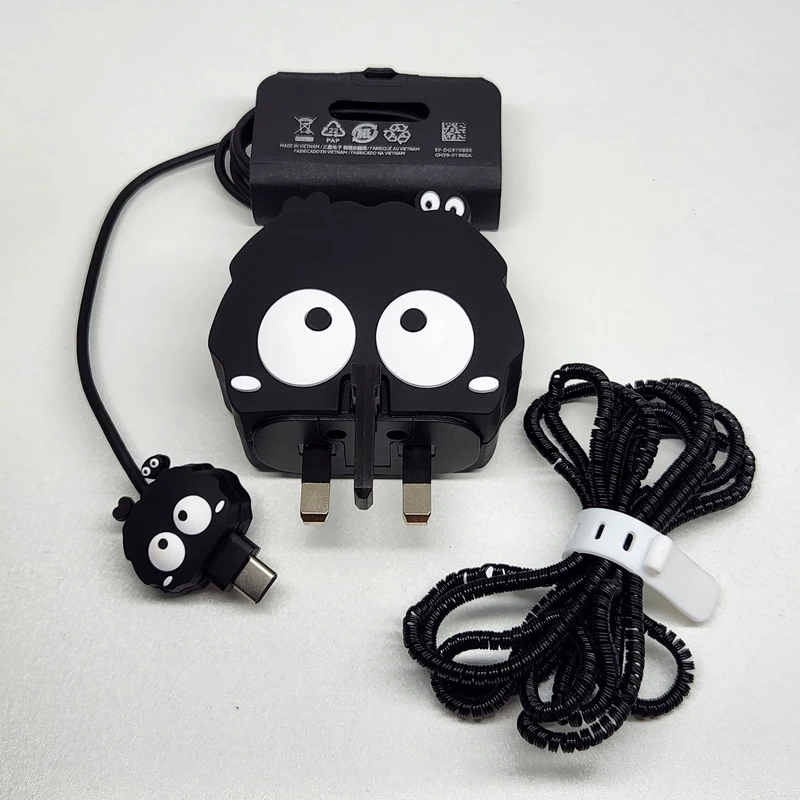 Eye design design Cover for adapter 25w With cable protector