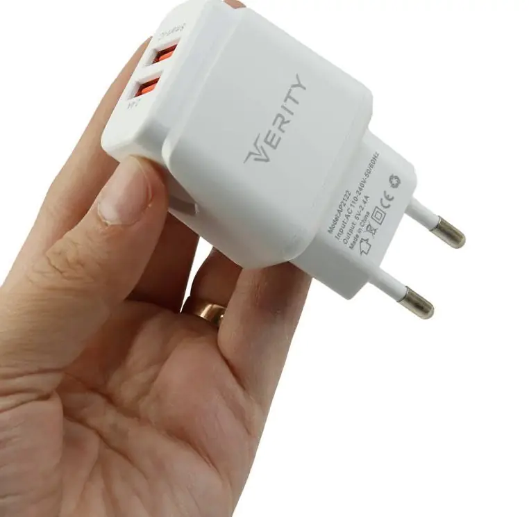 Verity AP2122 2Port 2.4A fast charger with microUSB cable