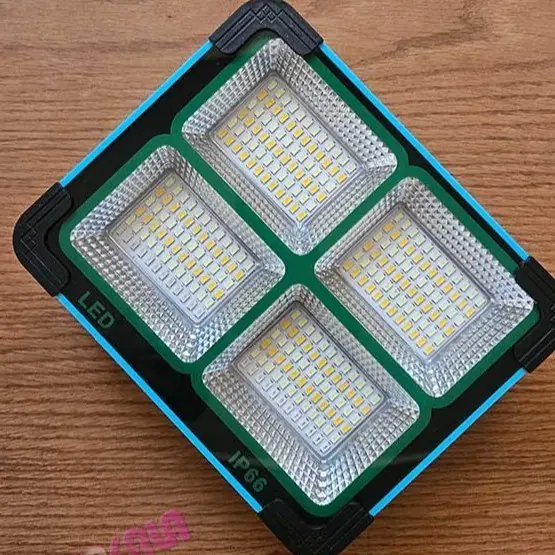 پروژکتور خورشیدی سولار 288 ال ای دی 6 باتری قابل تعویض solar 228 led